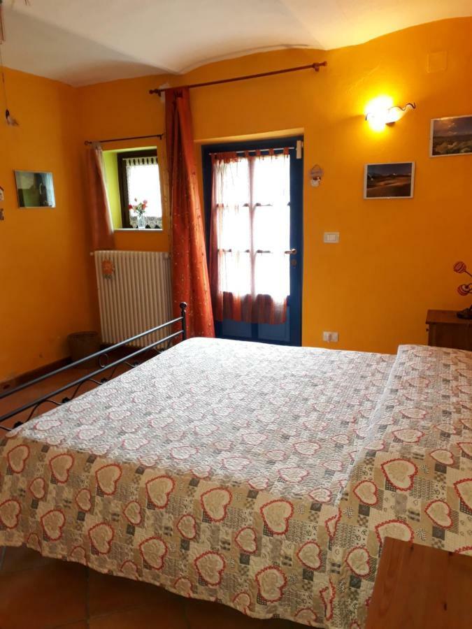 B&B Locanda Della Sesta Felicita Vaglio Serra Buitenkant foto